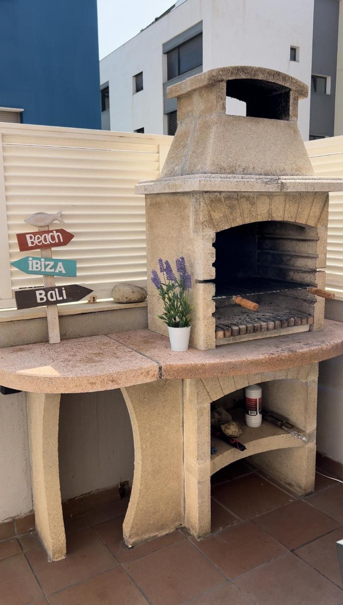 Cozy Beach House With Pool & Bbq Cubelles Exteriör bild